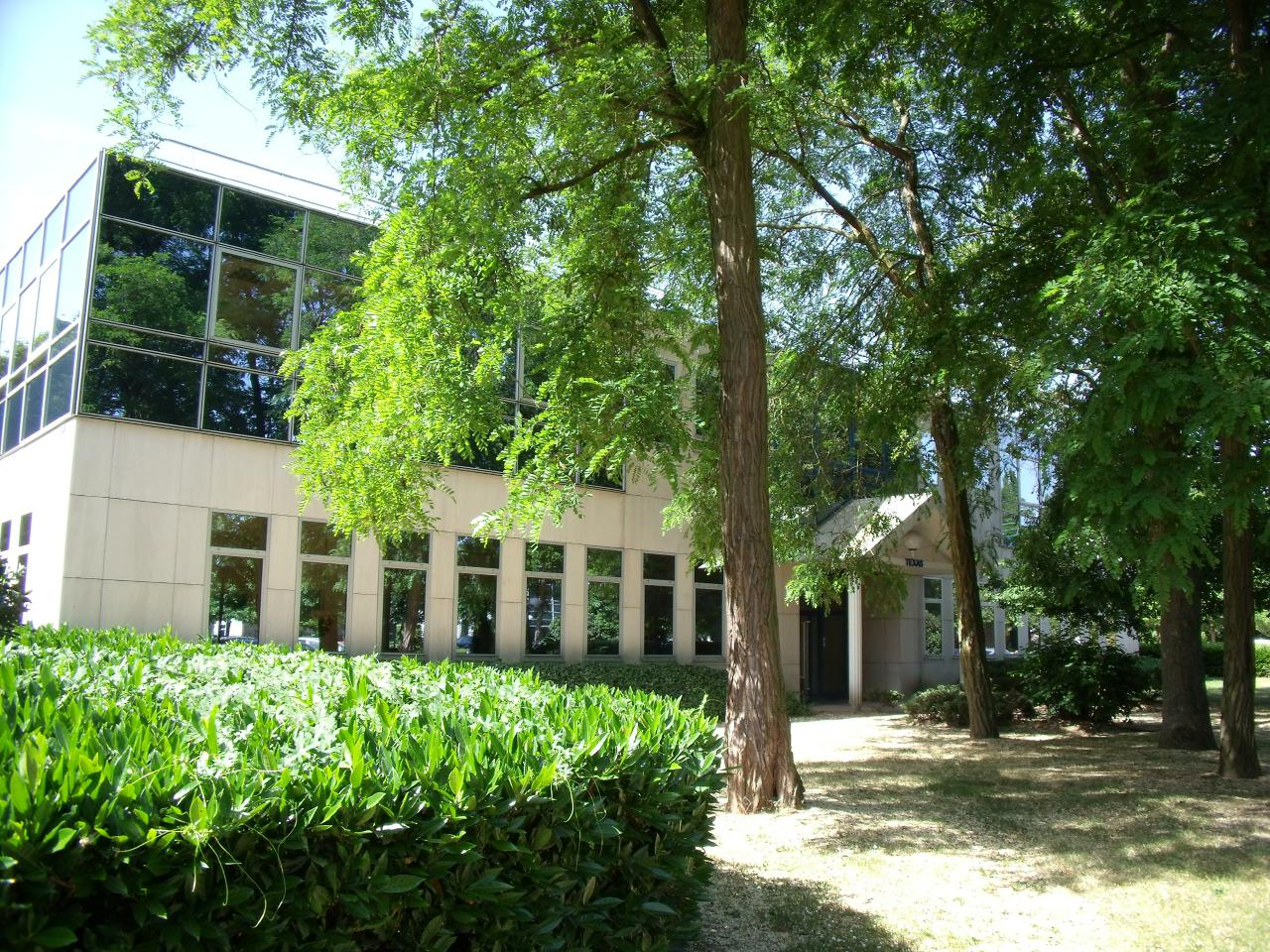 Bureau Éragny 228m² Location bureau Éragny Val-d'Oise OLBUR2204786 1